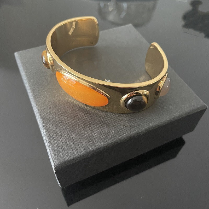 New light luxury antique style retro natural stone open metal bracelet with fashionable temperament and versatile gold bracelet